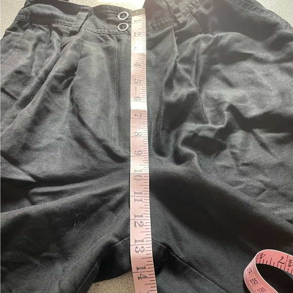 Vintage Madeleine Black Rayon Walking Shorts Size 8 - Picture 9 of 11